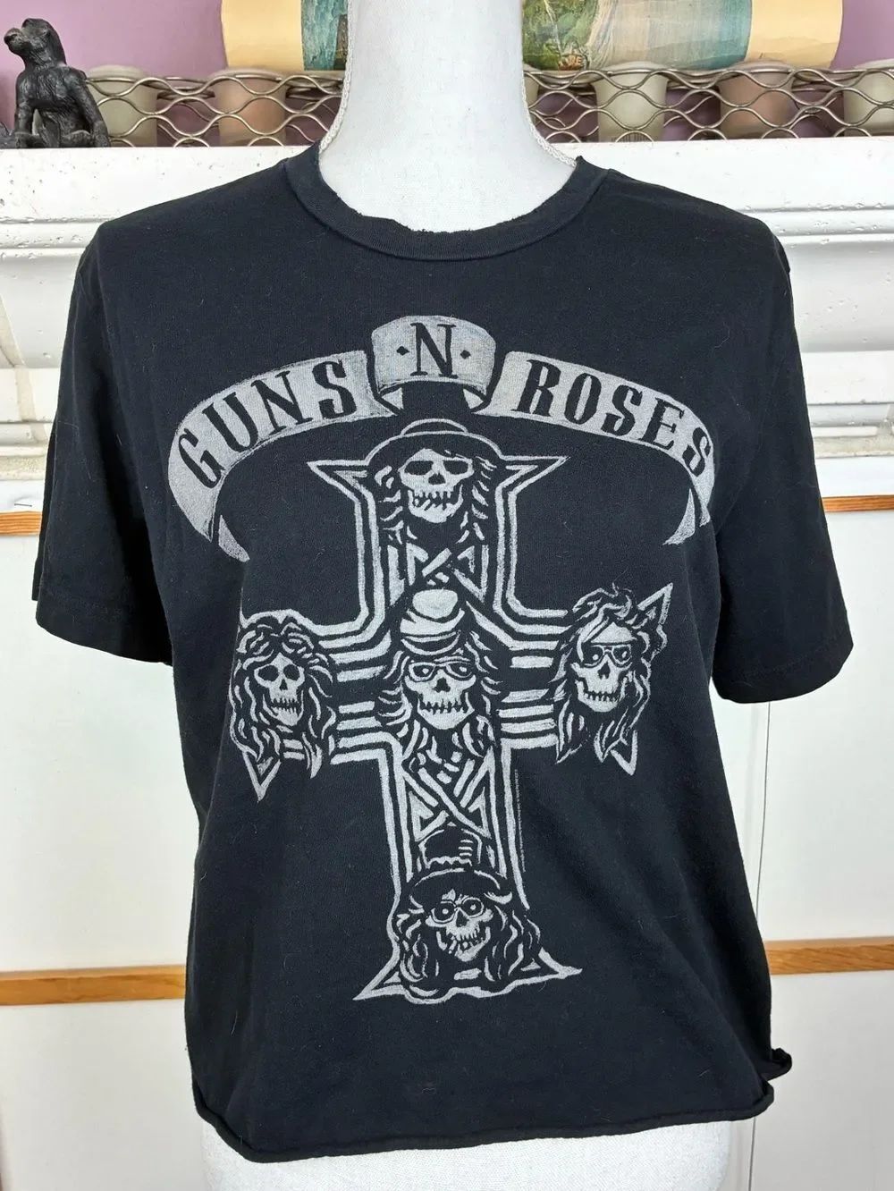 Guns n Roses Band Tee Cross w/ Skulls